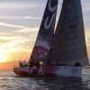 <p><strong>A Volvo Ocean Race come&ccedil;a no pr&oacute;ximo s&aacute;bado, 4 de outubro, em Alicante, na Espanha. Sete equipes participam da regata, um dos maiores eventos esportivos do mundo. A parada brasileira ser&aacute; em abril, em Itaja&iacute;, Santa Catarina, pela segunda vez consecutiva.</strong></p>

<p>Na &uacute;ltima edi&ccedil;&atilde;o da competi&ccedil;&atilde;o, realizada de 2011 a 2012, o porto da Volvo Ocean Race em Itaja&iacute; foi um dos mais movimentados em todo o evento, reunindo mais de 250 mil visitantes durante o per&iacute;odo em que a Vila da regata permaneceu aberta na cidade catarinense. &ldquo;Foi um sucesso enorme. A comunidade local e regional se envolveu bastante com o evento&rdquo;, declara Solange Fusco, gerente de comunica&ccedil;&atilde;o corporativa do Grupo Volvo Latin America.</p>

<p>&ldquo;A vela &eacute; um esporte ambientalmente correto, com muita familiariedade com os valores fundamentais da Volvo, que s&atilde;o a qualidade, a seguran&ccedil;a e o respeito ao meio ambiente. E tamb&eacute;m re&uacute;ne outros atributos como ousadia, esp&iacute;rito de equipe, coragem e determina&ccedil;&atilde;o, sentimentos bastante valorizados no mundo corporativo em todos os lugares onde a Volvo atua&rdquo;, diz a executiva. &ldquo;&Eacute; uma das competi&ccedil;&otilde;es esportivas mais vistas em todo o mundo e o mais importante investimento do Grupo Volvo na imagem institucional da marca&rdquo;, complementa&nbsp; Roger Alm, presidente do Grupo Volvo Am&eacute;rica Latina.</p>

<p><strong>Itaja&iacute;</strong></p>

<p>A Vila da regata em Itaja&iacute; ser&aacute; aberta em 4 de abril de 2015. A In-Port Race, disputa interna entre os veleiros e que tamb&eacute;m faz parte da competi&ccedil;&atilde;o, ser&aacute; realizada em 18 de abril. A partida dos barcos para a perna seguinte, com destino a Newport, na Costa Leste dos Estados Unidos, ser&aacute; dia 19.</p>

<p>A regata &eacute; disputada ao longo de 38.739 milhas n&aacute;uticas. As paradas ser&atilde;o na Cidade do Cabo (&Aacute;frica do Sul), Abu Dhabi (Emirados &Aacute;rabes Unidos), Sanya (China), Auckland (Nova Zel&acirc;ndia), Itaja&iacute; (Brasil), Newport (Rhode Island, Estados Unidos), Lisboa (Portugal) e Lorient (Fran&ccedil;a). Est&aacute; programado tamb&eacute;m um pit-stop de 24 horas em Haia, entre a Fran&ccedil;a e a Su&eacute;cia.</p>

<p>Esta edi&ccedil;&atilde;o conta com um novo barco de alto desempenho, o Volvo Ocean 65, concebido pela Farr Yacht Design, nos Estados Unidos e constru&iacute;do por um cons&oacute;rcio de estaleiros do Reino Unido, Fran&ccedil;a, It&aacute;lia e Su&iacute;&ccedil;a. Os novos veleiros de corrida s&atilde;o monocasco e tem 65 p&eacute;s (19,8 metros). Incorporam o que h&aacute; de mais moderno em termos de instala&ccedil;&otilde;es de v&iacute;deo, sat&eacute;lite e conte&uacute;do de produ&ccedil;&atilde;o para proporcionar um Onboard Reporter (programa Reporte a Bordo) muito melhor, se comparado ao anterior.</p>

<p>S&atilde;o sete equipes para esta 12&ordf; edi&ccedil;&atilde;o. A equipe SCA &eacute; a primeira equipe s&oacute; de mulheres a competir na corrida desde 2001-2002. A Abu Dhabi Racing ser&aacute; comandada pelo duas vezes medalhista ol&iacute;mpico brit&acirc;nico Ian Walker. A Dongfeng Race Team, tem como skipper Charles Caudrelier, da China, e &eacute; patrocinada pela Dongfeng Commercial Vehicle. A Brunel Team, da Holanda, ser&aacute; comandada pelo veterano Bouwe Bekking. A Team Alvimedica, com bandeira dupla (Turquia e Estados Unidos), ser&aacute; encabe&ccedil;ada por Charlie Enright, de Rhode Island. A equipe espanhola Mapfre &eacute; liderada por Iker Martinez. A Team Vestas da Dinamarca ter&aacute; Chris Nicholson &agrave; frente.</p>

<p>A corrida come&ccedil;a amanh&atilde;, quando ocorrer&aacute; a Regata No-Porto, em Alicante, e se encerrar&aacute; com uma &uacute;ltima Regata No-Porto em 27 de junho de 2015, em Gotemburgo, cidade sueca que abriga a sede mundial da Volvo. A Volvo Ocean Race anterior come&ccedil;ou em outubro de 2011, em Alicante, e a equipe Groupama, liderada pelo franc&ecirc;s Franck Cammas, ganhou a corrida em julho de 2012.</p>
