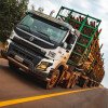 Suzano amplia produtividade do transporte de madeira reflorestada com mais hexatrens Volvo