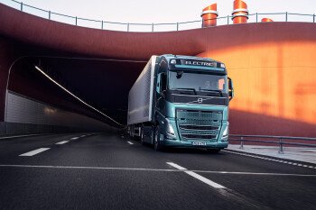 Volvo introduz aço livre de fósseis na produção de caminhões na Europa