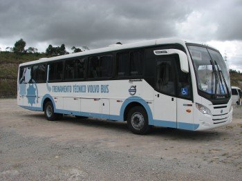 Caravana de Treinamento Volvo Bus - B270F